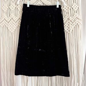 J.Crew Black Velvet Pull-On Skirt – Size XS – GUC